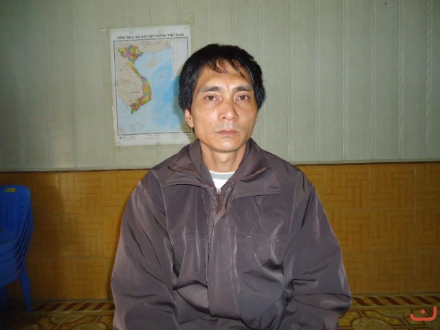 Bệnh nhân Liếu Văn Vặn ,bị bệnh sơ gan hình ảnh lúc anh đến lấy thuốc